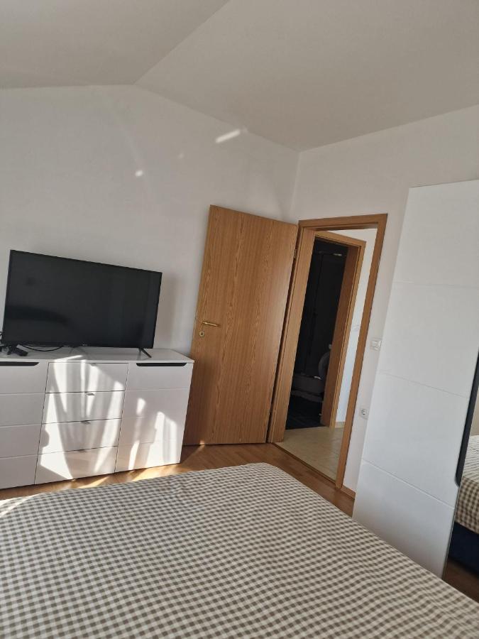 Apartmani Ivan Rtina Ngoại thất bức ảnh