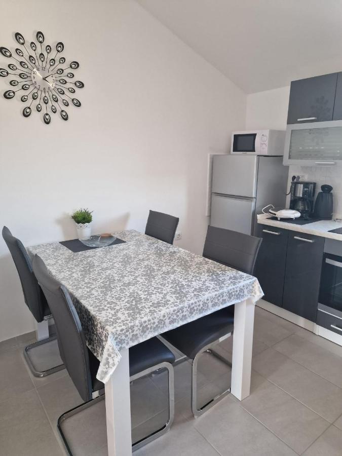 Apartmani Ivan Rtina Ngoại thất bức ảnh