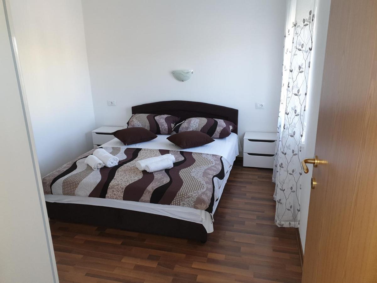Apartmani Ivan Rtina Ngoại thất bức ảnh